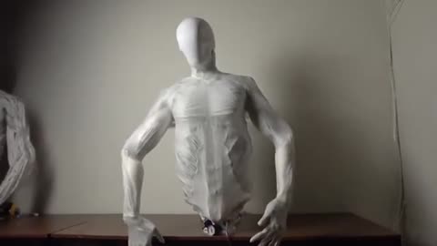 This is Clone Alpha, a humanoid robot composed of artificial organs and artificial muscles.