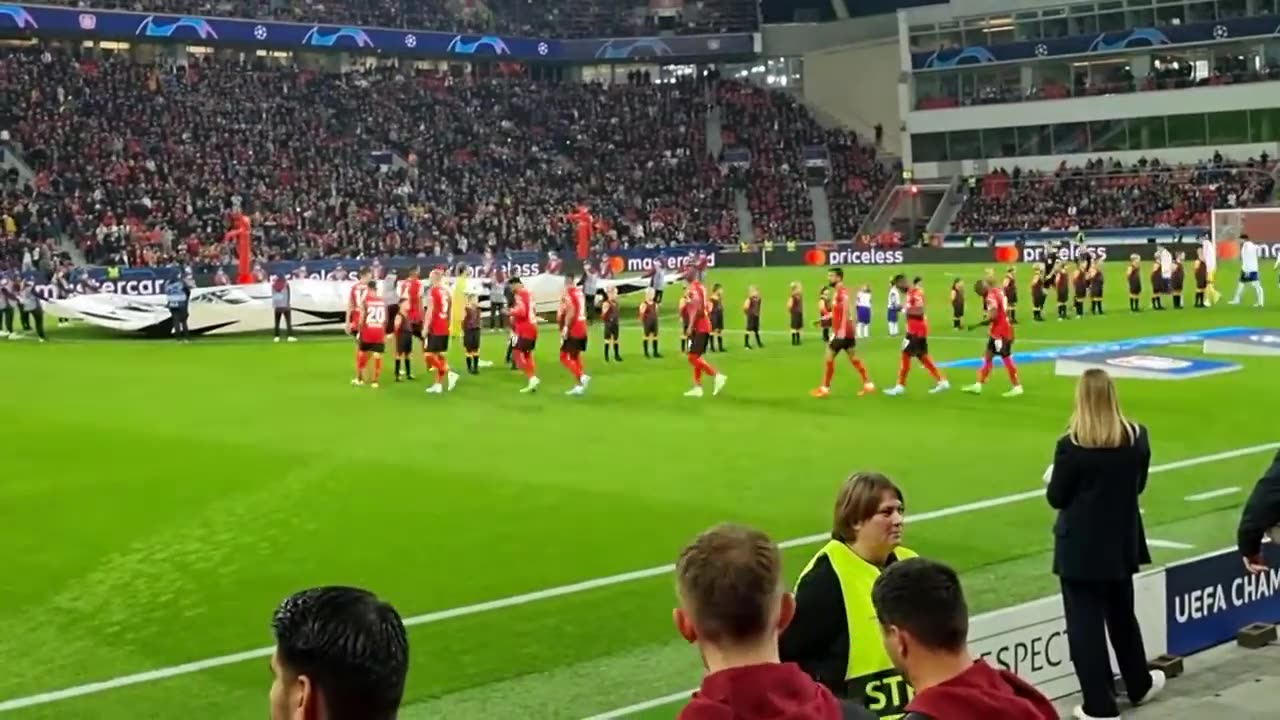 Bayer 04 Leverkusen & FC Porto (UEFA Champions League)