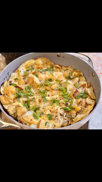 Crispy Old Fashioned Potato Omelet Budget Meal Hack! #EasyRecipe