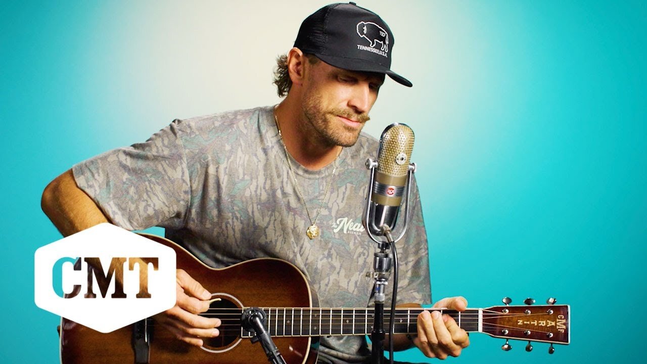Chase Rice Performs "Circa 1943"
