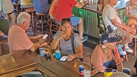 Candid Sexy Smoking Woman 703