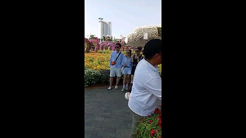 Happy Day in Dubai Miracle Garden