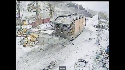 🇷🇺 The T-80BVM is a significant Russian modernization of the Soviet-era T-80 main battle tank