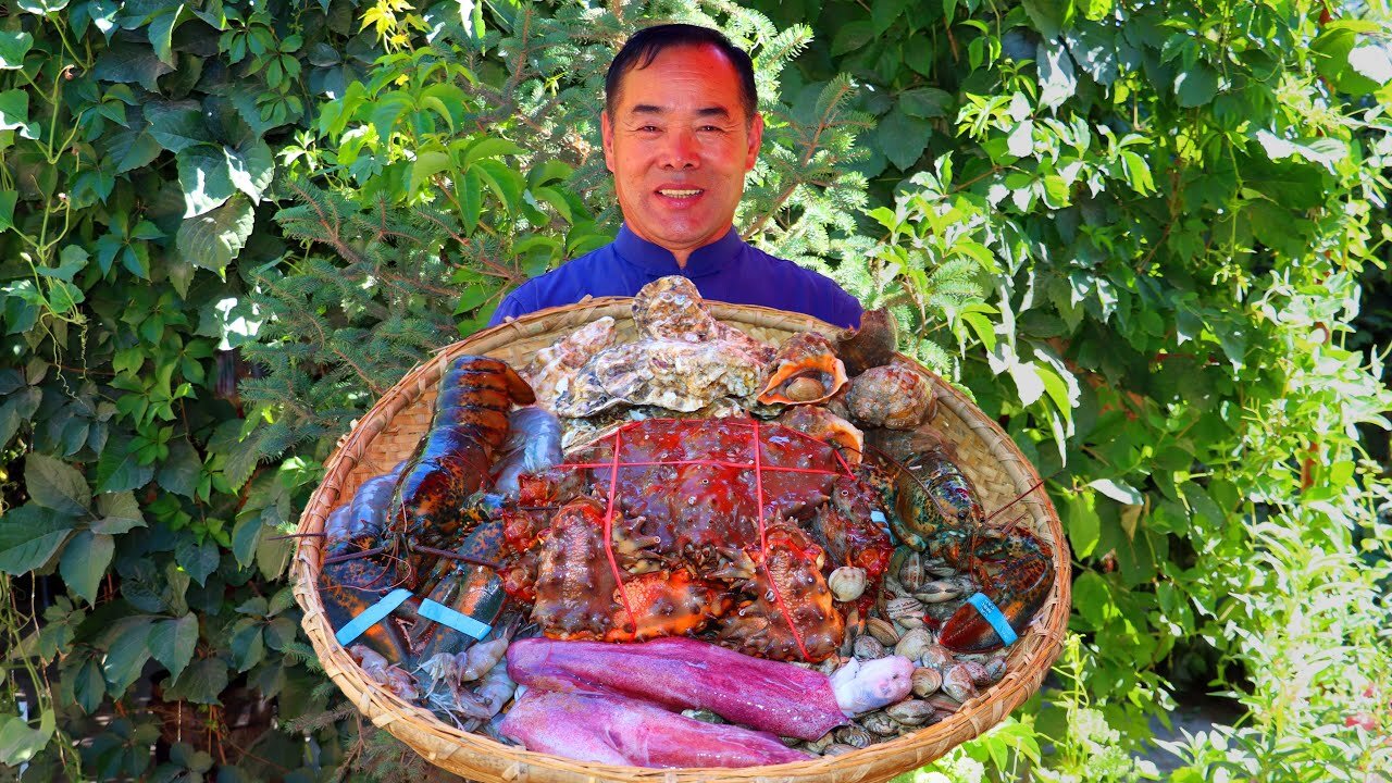 King Crab, Lobster, Squid, Sea Snails, & Oyster Marinated in Fresh Chili Sauce | Uncle Rural Gourmet