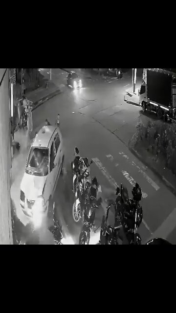 Taxista ebrio atropella a 11 personas en Colombia