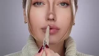 Amazing: 2005 vs 2025 #facecontouring 🖤 using ​⁠@MakeupRevolution 🤎