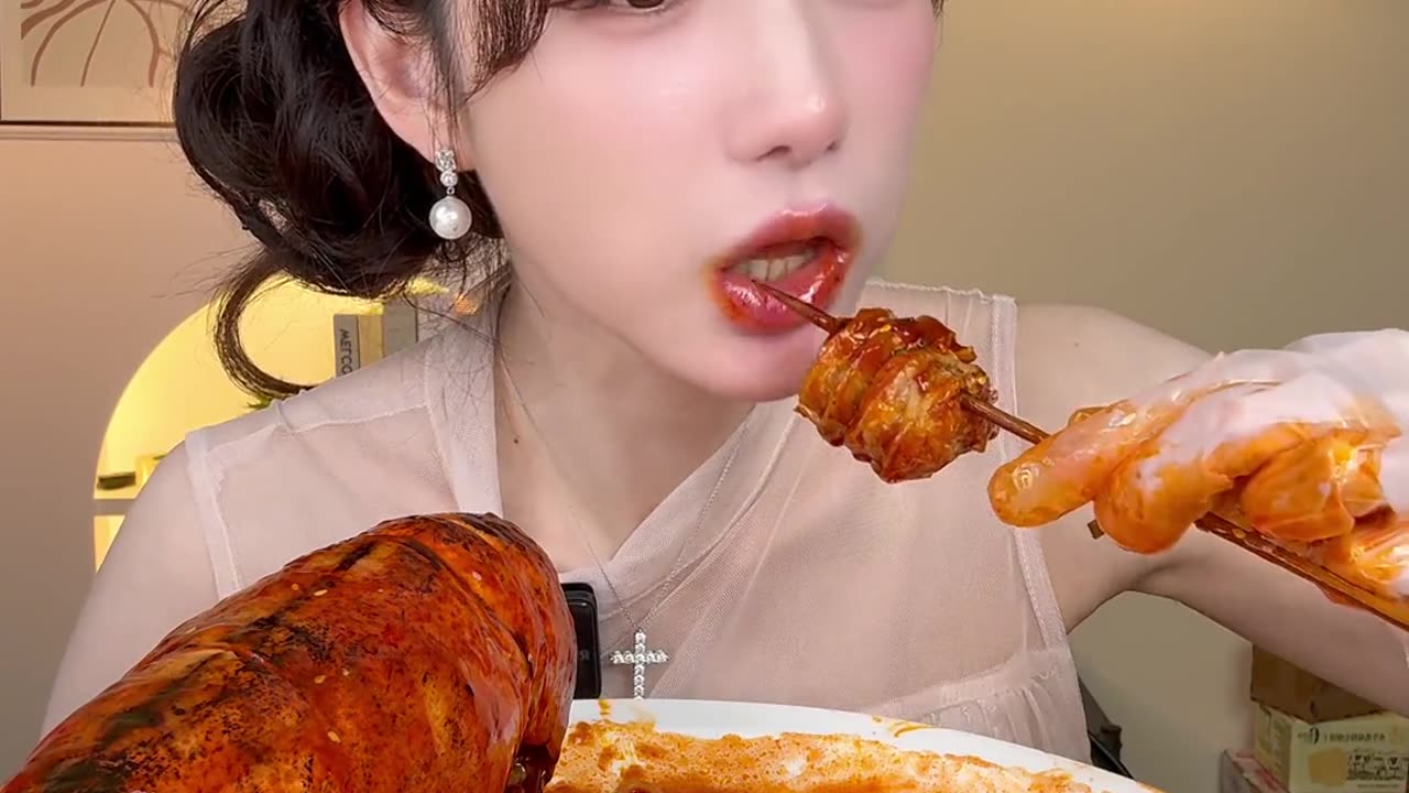 今日份“小”龙虾自由,这才是夏天的正确打开方式 #抖音美食推荐官 #妈呀太香啦 #一起吃饭吧