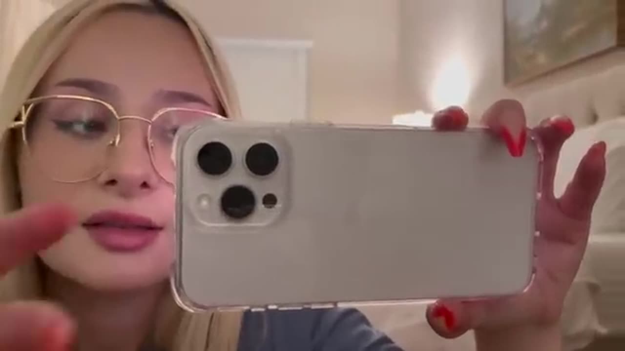 ASMR in the Mirror