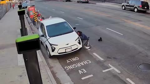 Los Angeles has a new barrier to getting to Democrats zero emissions.