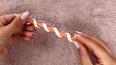 Brighten your room with a DIY lamp✨