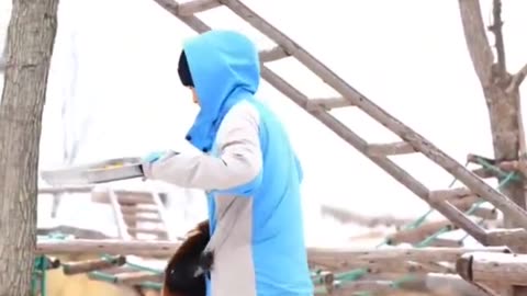 Building the Perfect Snowman ⛄ | Winter Vibes