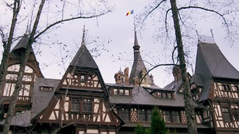 Season 1 Episode 7: Peleș Castle