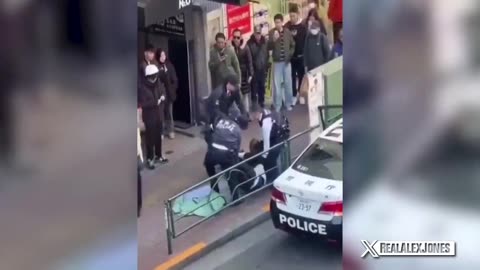 Video: Watch Japanese Police Literally Snatch Illegal Aliens Off The Street In “Operation