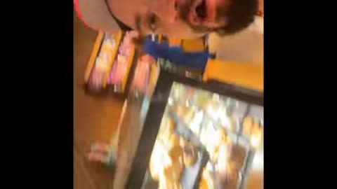 IM FAMOUS IN THIS STARBUCKS ON BLOODS