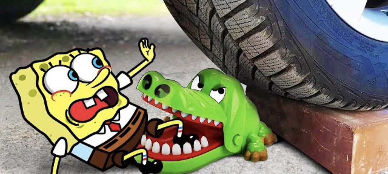 Ohh Helppp !! Spongebob can not get out of Crocodile Toy by Car