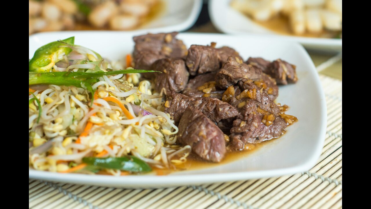 Making Beef Tips And Noodles With A Twist