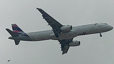 Airbus A321 PT-MXF coming from Natal to Fortaleza