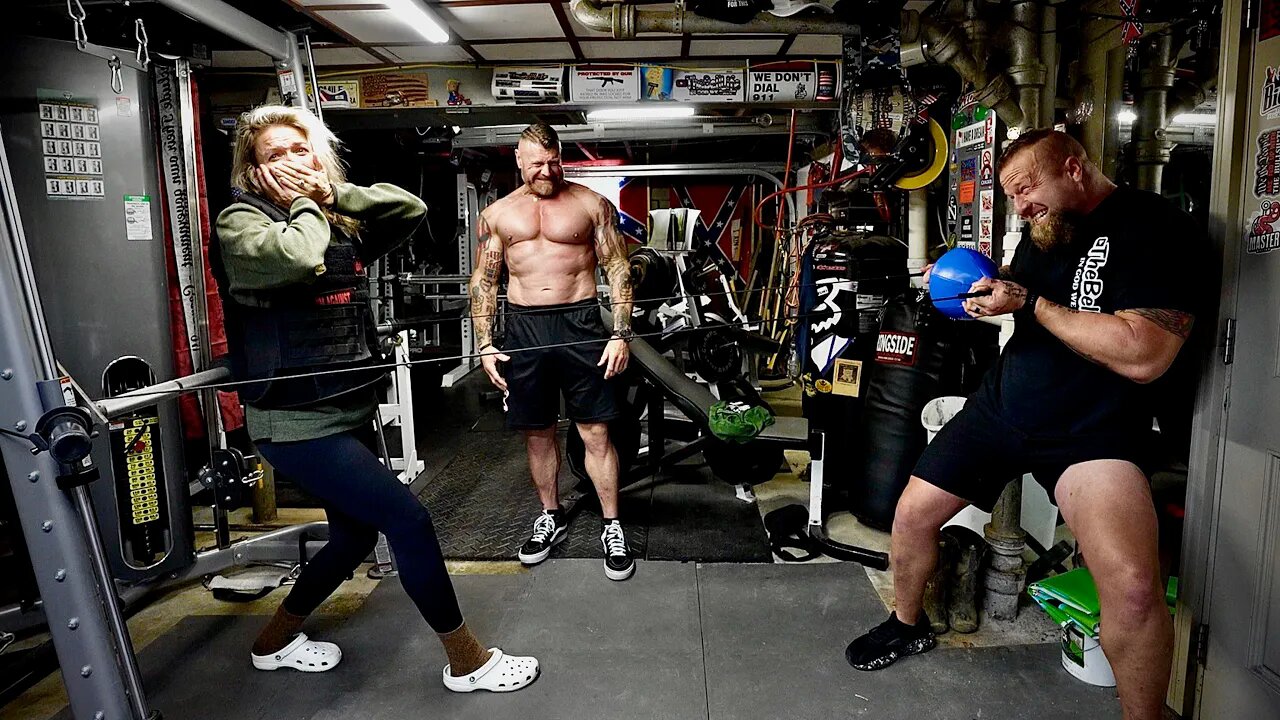 Speedbag VS Bodybuilders!!!