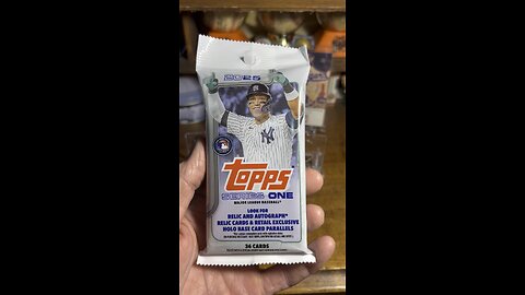 2025 Topps Series 1 Fat Pack ⚾️