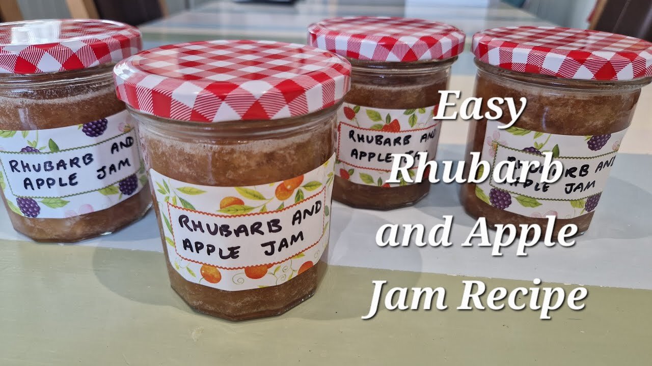 Easy Rhubarb and Apple Jam Recipe 😋