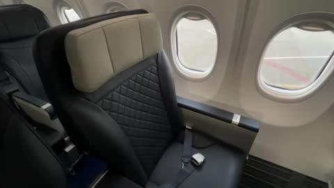 WestJet Rapped for Insufficient Legroom