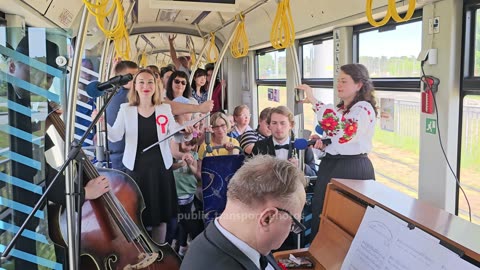 "Śliczny chłopiec, czego chcieć?" - Muzyczny Tramwaj Probaltici