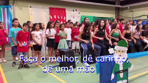 Um Mundo Bem Melhor (We are the world)