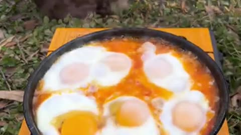 Ultimate Comfort Meal: Eggs & Instant Noodles in the Wild!