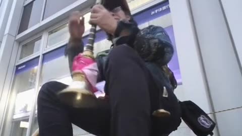 埼玉県春日部市駅前ライブ。ともぞう