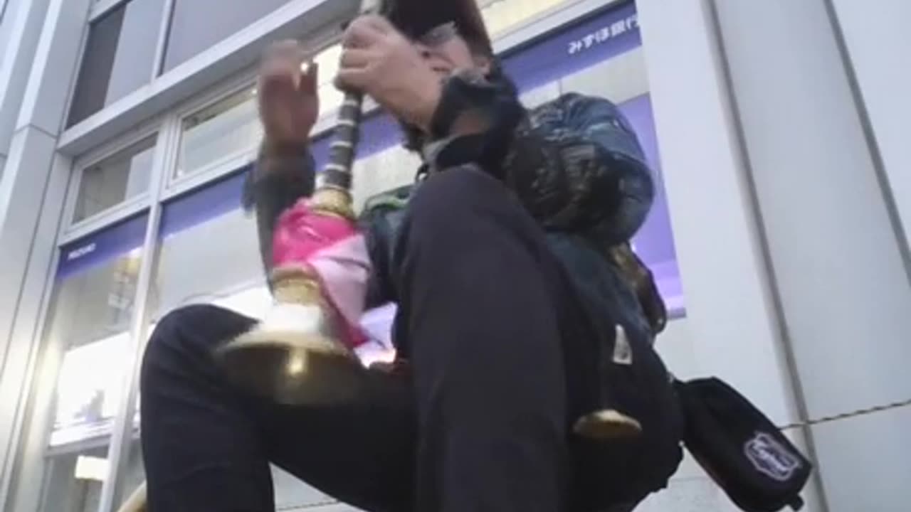 埼玉県春日部市駅前ライブ。ともぞう