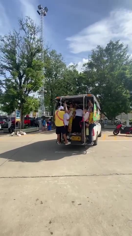 ถึงบ้านแล้วคร่า โมทนาบุญจิตอาสาทุกๆท่านค่ะ จิ๊กโก๋หลวงแพ่ง😂🤣🙏😂