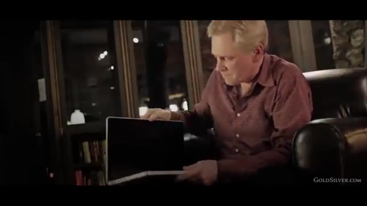 Money vs Currency: Understanding This Could Save Your Wealth