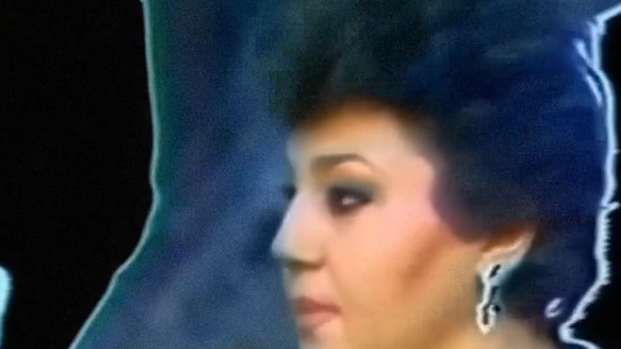 پیش بینی آینده ی ایران از هایده ی عزیز