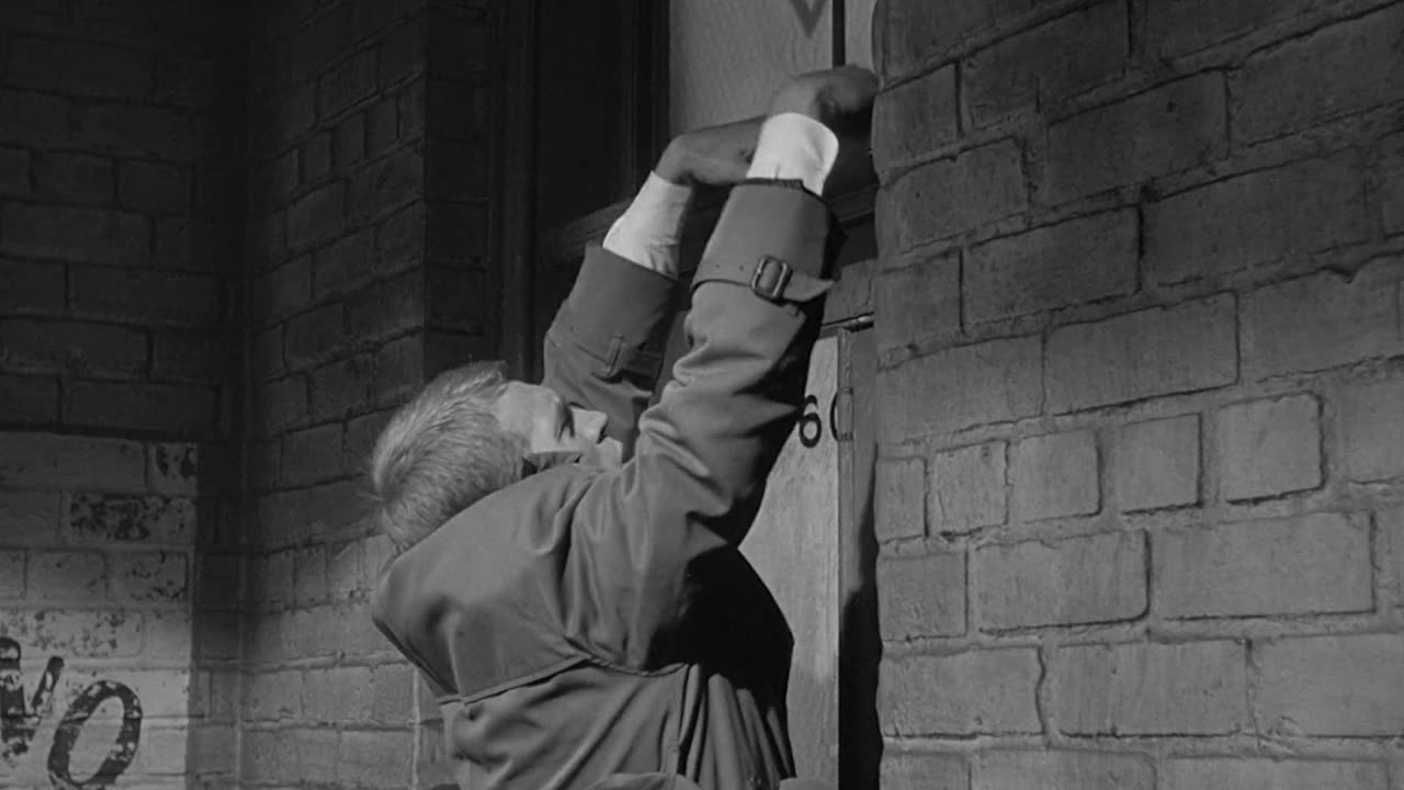 Love with the Proper Stranger (1963)