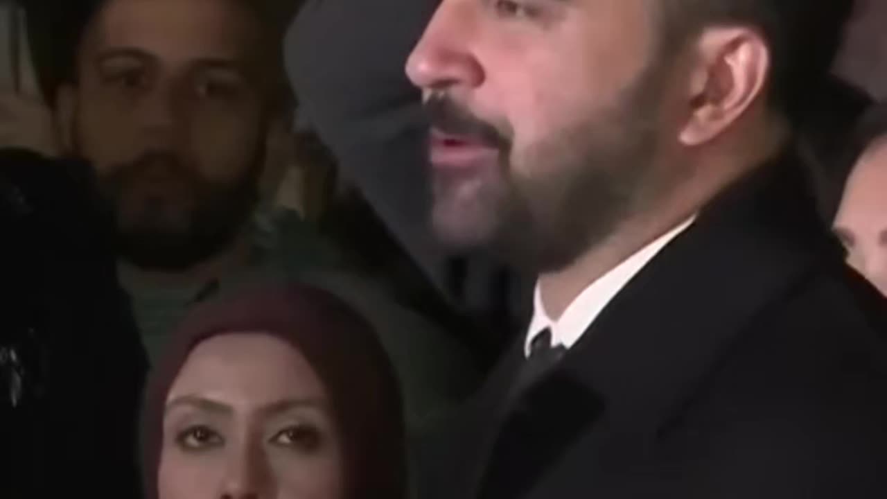 Donald Trump and Elon Musk endorse Andrew Cuomo.