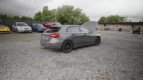 CAR With NO KEYS And SLASHED TYRES