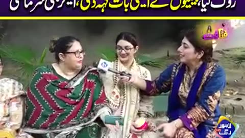 Born continue 4 female sex daughters