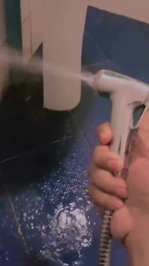 Butt Sprayer or Shooter?