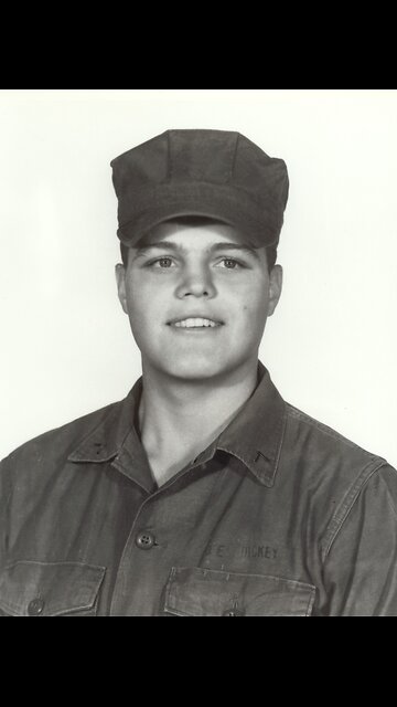 US Marine Corps PFC Douglas Dickey: Vietnam War Medal of Honor Recipient