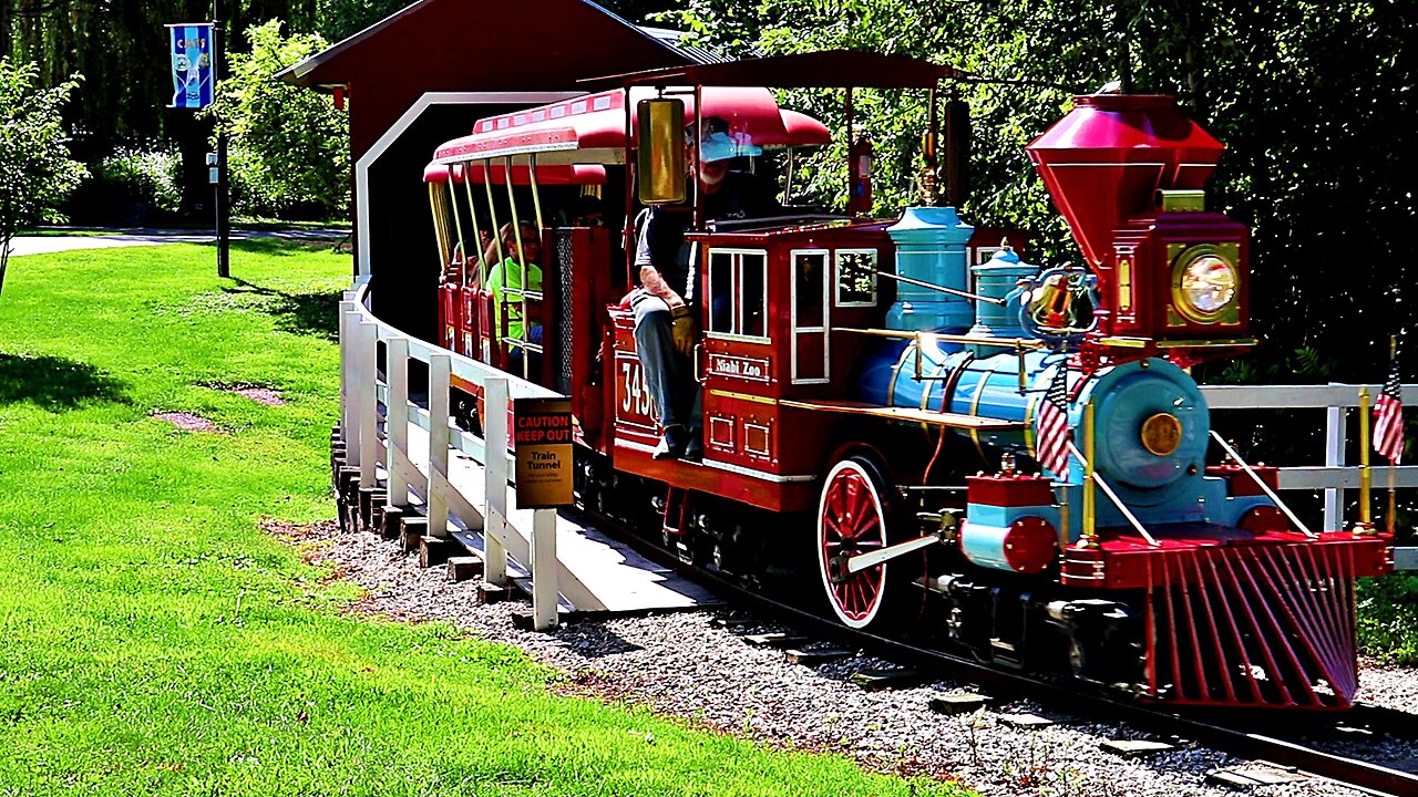 Lonesome Jones - "Always On The Move" (Official Music Video).