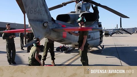 Marines pintan sus helicópteros de rosa para combatir el fuego en Los Ángeles