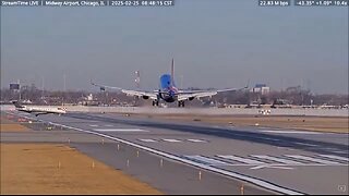 Near Miss At Chicago's Midway Airport