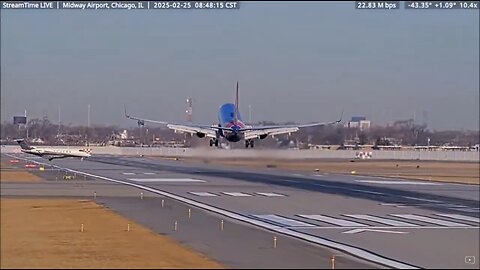 Near Miss At Chicago's Midway Airport