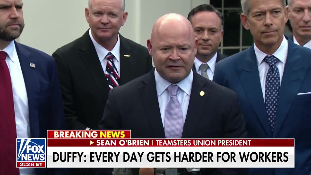 Teamsters President Sean O'Brien Rips Dems, Calls For End To Government Shutdown