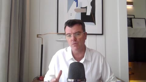 Candace Owens accuse Macron de vouloir l'assassiner ! Merdia mensonges a gogo !