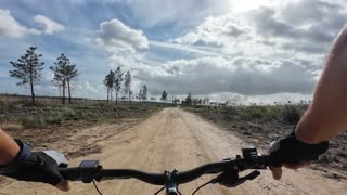 "Não sei se eu Sou ou Apenas Estou... 2 da Matina" and "Everytime You Call me"