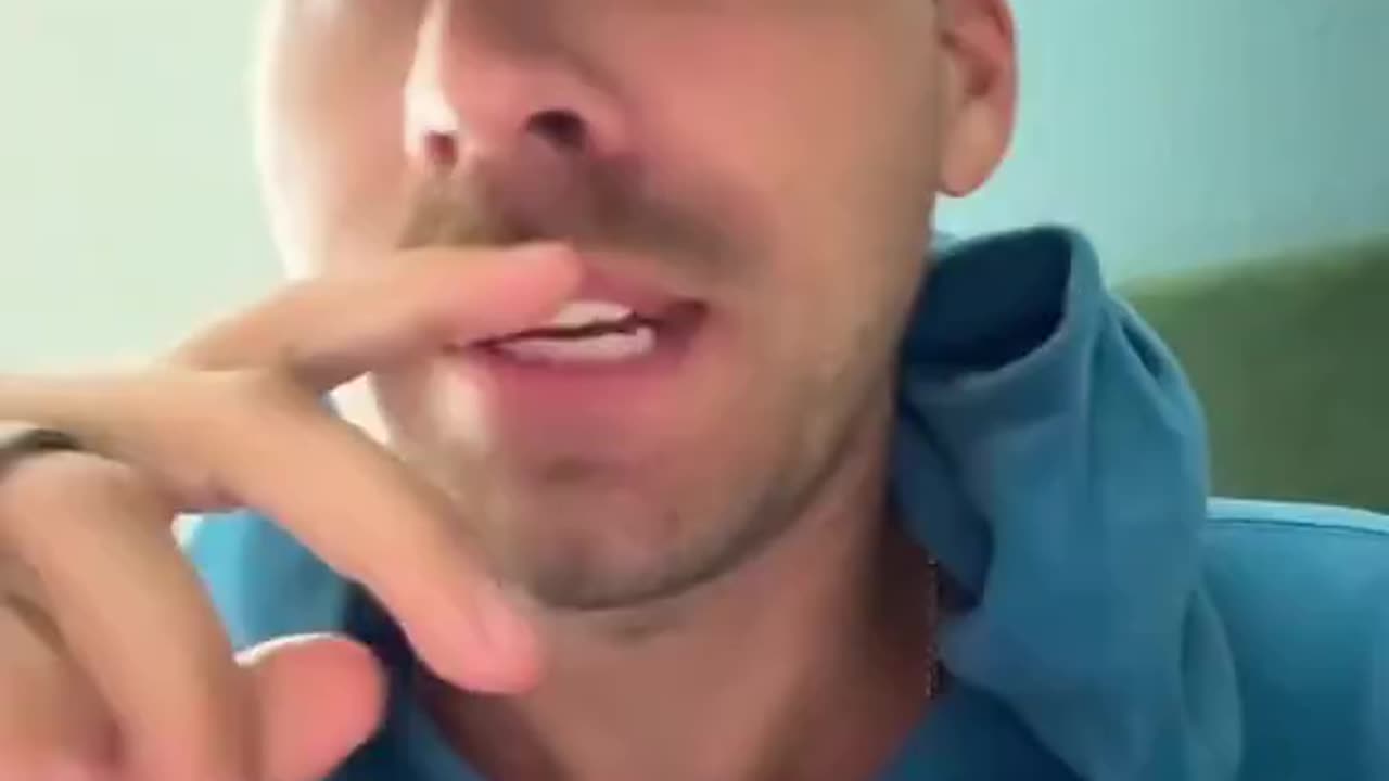 🟢 Man Claims FBI Told Him To Delete Charlie Kirk Assassination Videos From His Phone