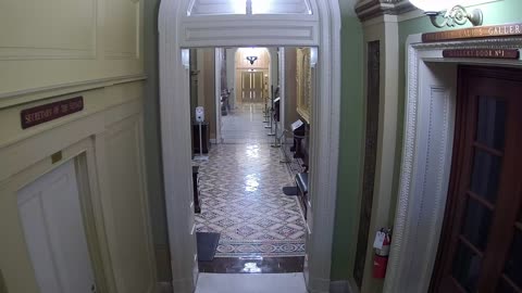 0310USCS03SenateGalleryEastnearS312_2021-01-06_16h00min01s423ms.mp4