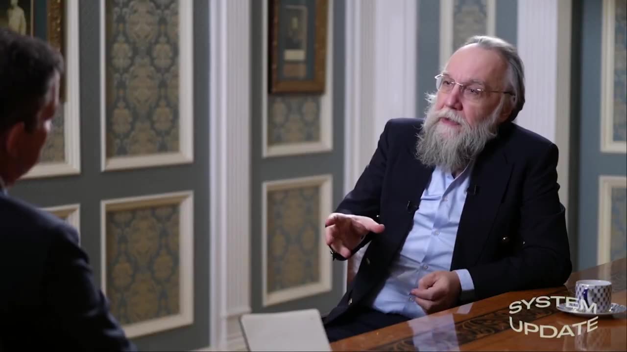 Russian analyst Aleksandr Dugin | G.Greenwald (Check Description)