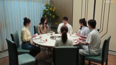azan & Song Ran the white olive tree at work and gets upset episode 2